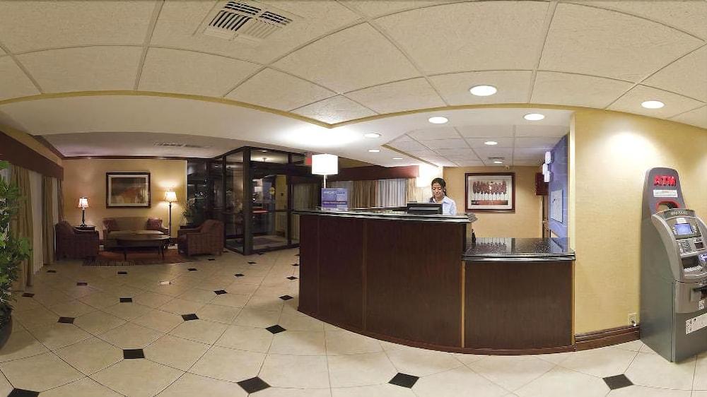 Holiday Inn Express Ramsey Mahwah By Ihg Exterior foto