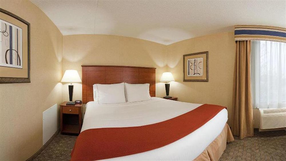 Holiday Inn Express Ramsey Mahwah By Ihg Exterior foto